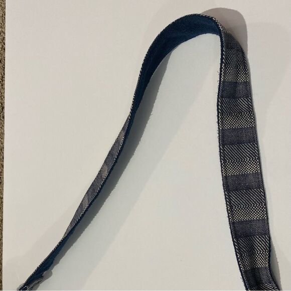 Women's Thirty-One Retro Metro Navy Striped Hobo Cross Body Bag - Picture 7 of 12